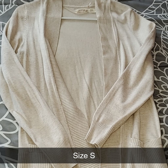 Cardigans - Picture 5 of 5